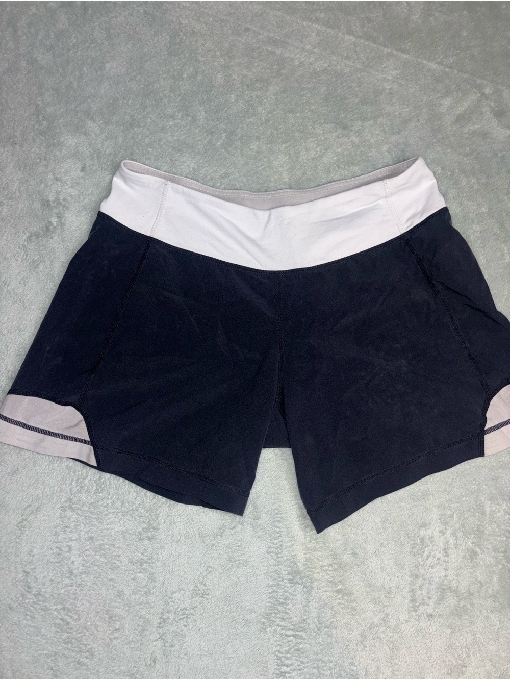 Lululemon Turbo Low-Rise Running Shorts Black White